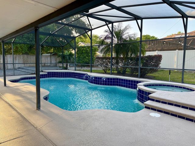 8143 CHELSWORTH DRIVE, Orlando, FL 32835