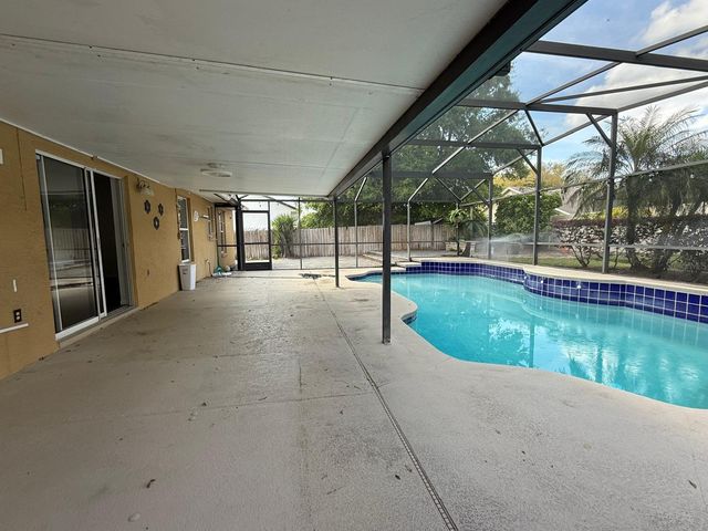 8143 CHELSWORTH DRIVE, Orlando, FL 32835