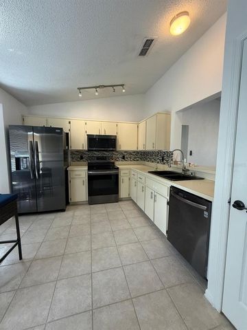 8143 CHELSWORTH DRIVE, Orlando, FL 32835