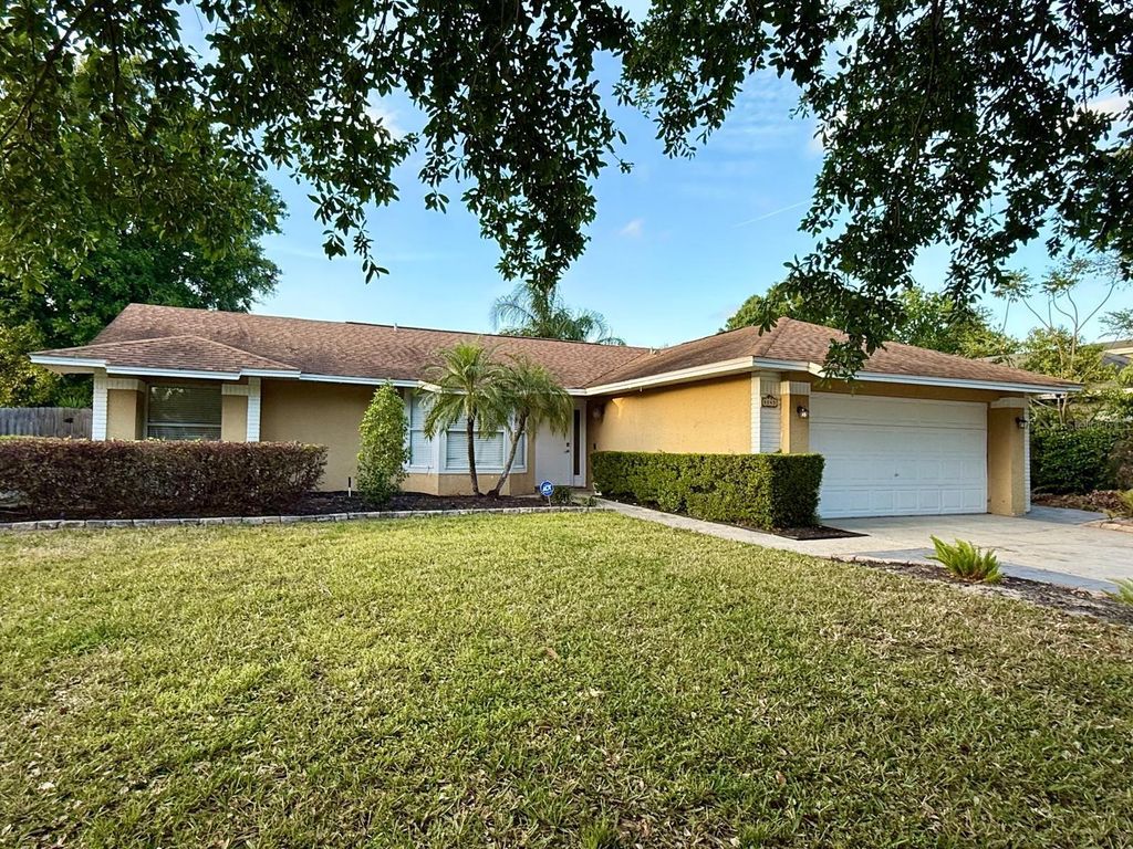 8143 CHELSWORTH DRIVE, Orlando, FL 32835