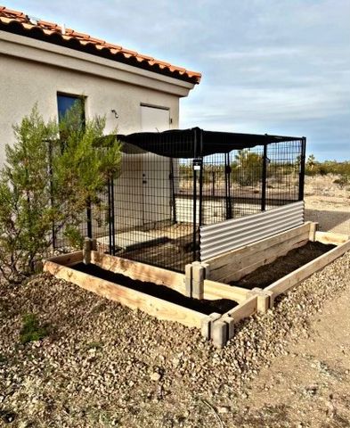 21038 S Cheyenne Road, Yucca, AZ 86438