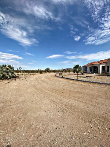 21038 S Cheyenne Road, Yucca, AZ 86438