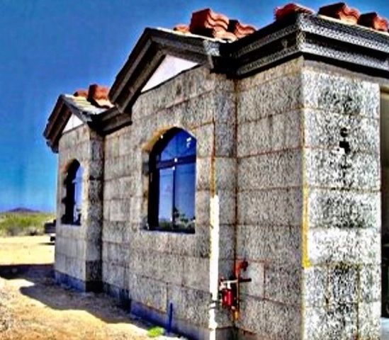 21038 S Cheyenne Road, Yucca, AZ 86438