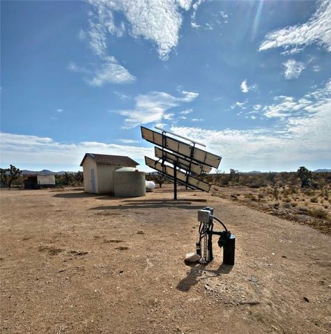 21038 S Cheyenne Road, Yucca, AZ 86438