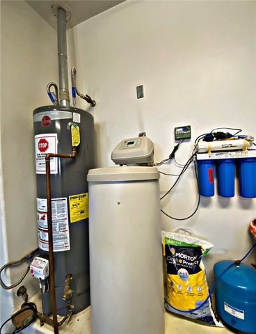 21038 S Cheyenne Road, Yucca, AZ 86438