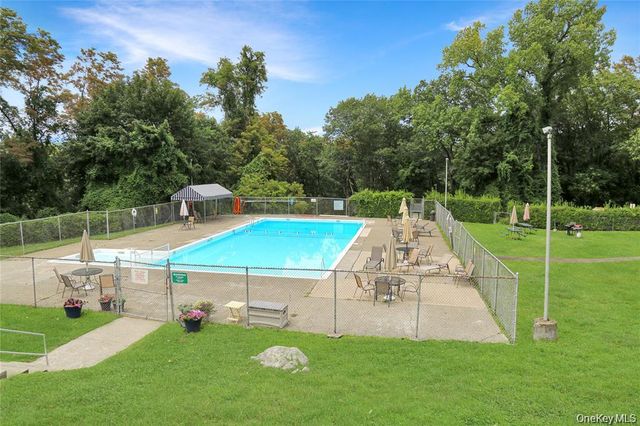 1 Lakeview Drive 6S, Peekskill, NY 10566