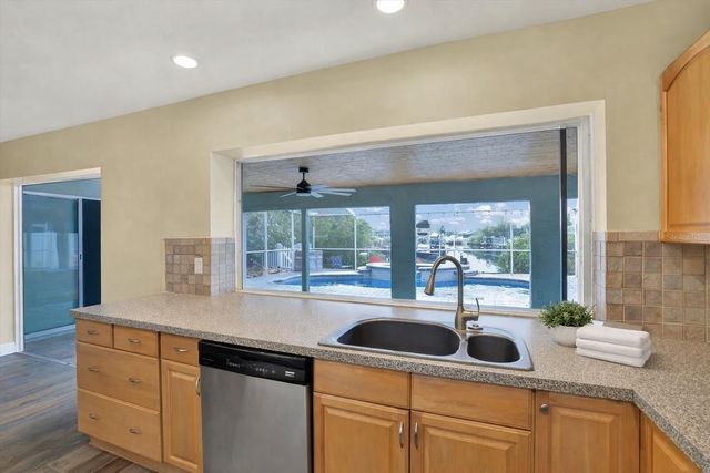 6205 SPANISH MAIN DRIVE, Apollo Beach, FL 33572