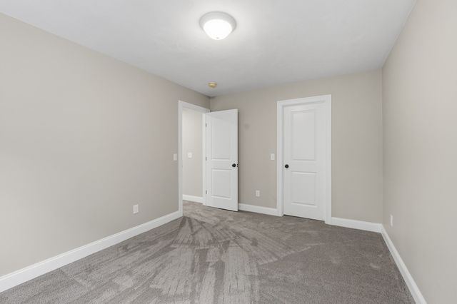 126 Townsend Harbor Rd, Lunenburg, MA 01462