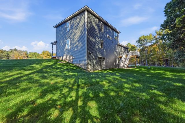 126 Townsend Harbor Rd, Lunenburg, MA 01462