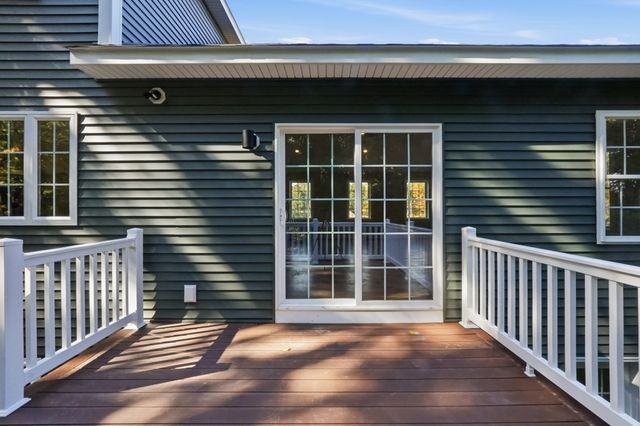 126 Townsend Harbor Rd, Lunenburg, MA 01462