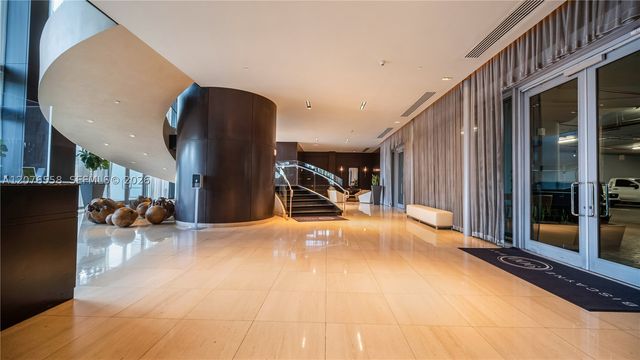 900 Biscayne Blvd 4403, Miami, FL 33132