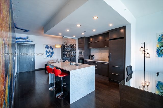 900 Biscayne Blvd 4403, Miami, FL 33132