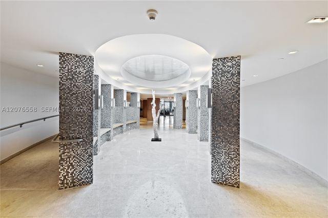 900 Biscayne Blvd 4403, Miami, FL 33132