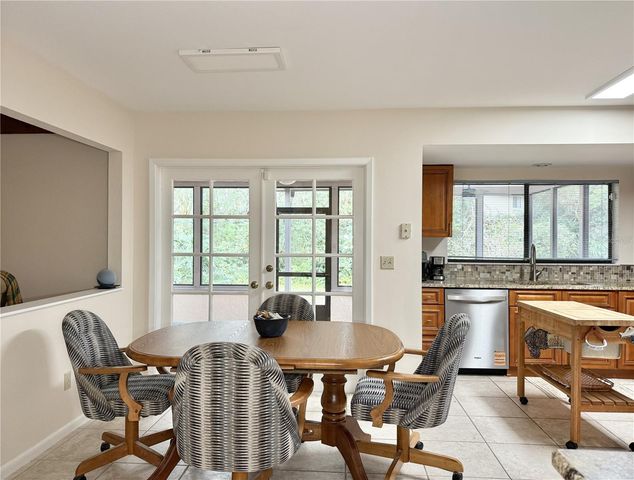 6101 SOARING AVENUE, Temple Terrace, FL 33617