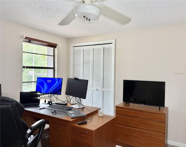 6101 SOARING AVENUE, Temple Terrace, FL 33617