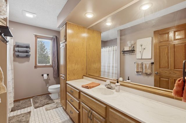 591 Spurline Circle, Hudson, WI 54016