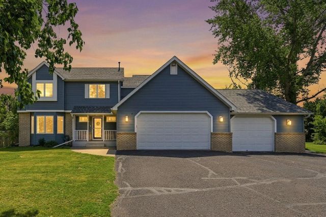 591 Spurline Circle, Hudson, WI 54016