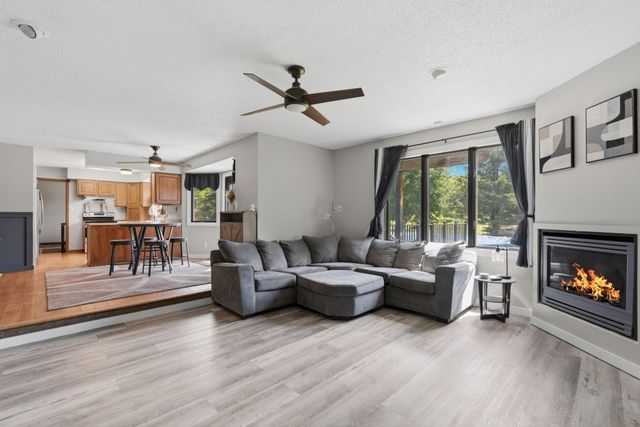 591 Spurline Circle, Hudson, WI 54016