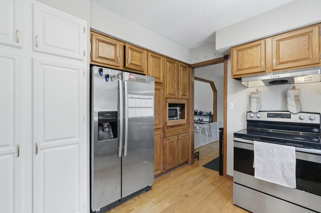 591 Spurline Circle, Hudson, WI 54016