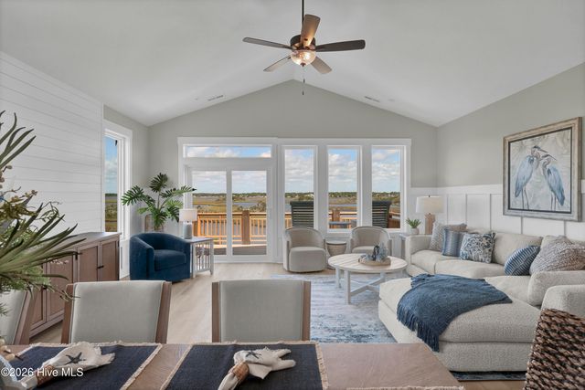 705 S Topsail Drive B, Surf City, NC 28445