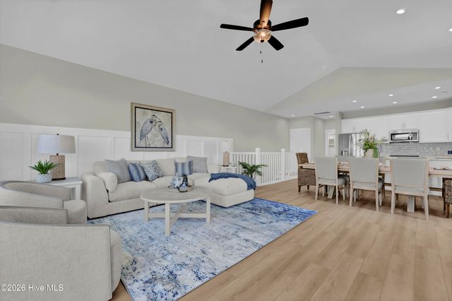 705 S Topsail Drive B, Surf City, NC 28445
