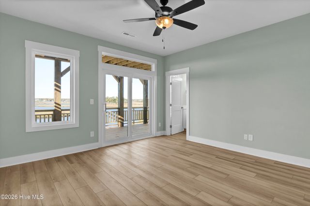 705 S Topsail Drive B, Surf City, NC 28445