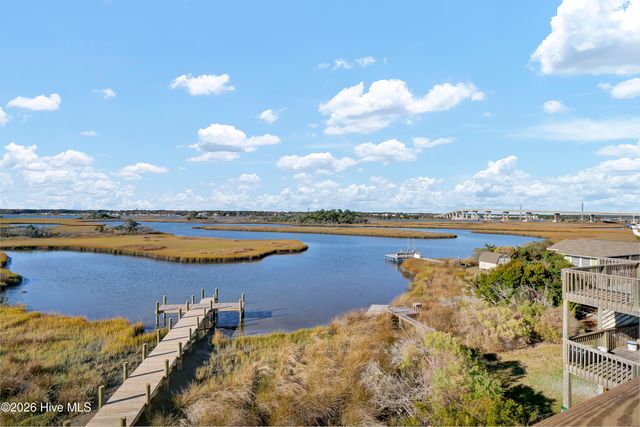 705 S Topsail Drive B, Surf City, NC 28445