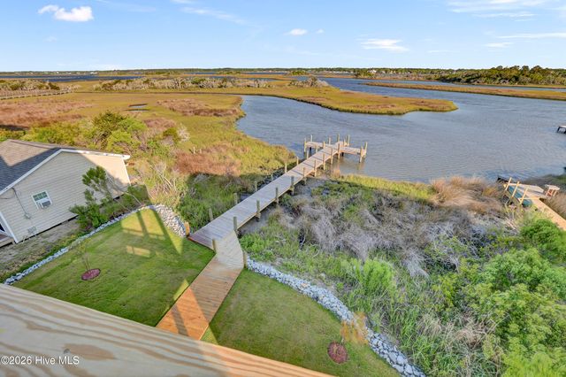 705 S Topsail Drive B, Surf City, NC 28445