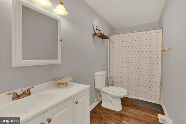 247 LOCUST LN, Elkton, MD 21921
