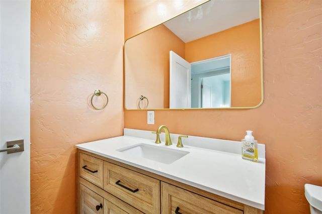 3218 38TH STREET N, St Petersburg, FL 33713
