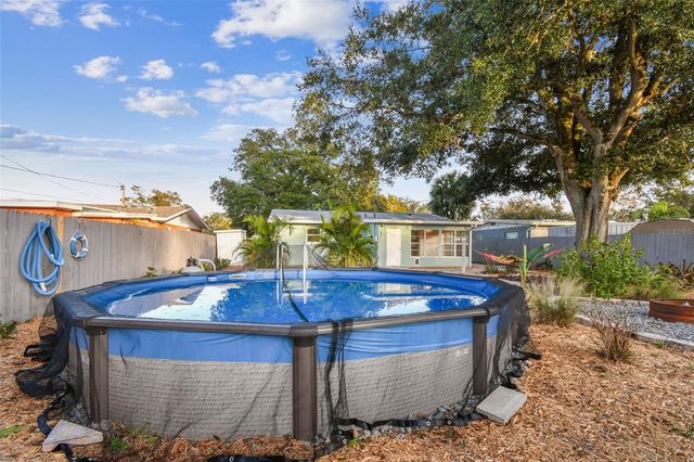 3218 38TH STREET N, St Petersburg, FL 33713