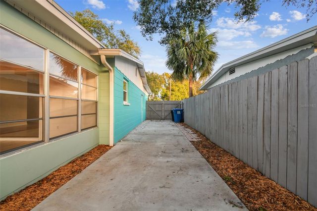 3218 38TH STREET N, St Petersburg, FL 33713