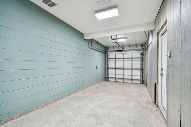 3218 38TH STREET N, St Petersburg, FL 33713