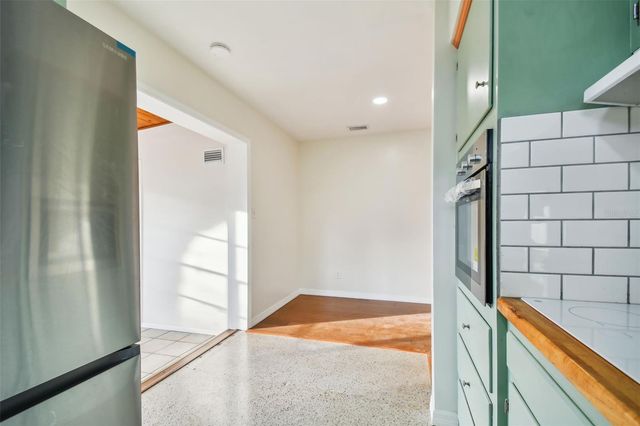 3218 38TH STREET N, St Petersburg, FL 33713