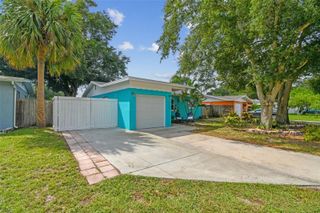 3218 38TH STREET N, St Petersburg, FL 33713