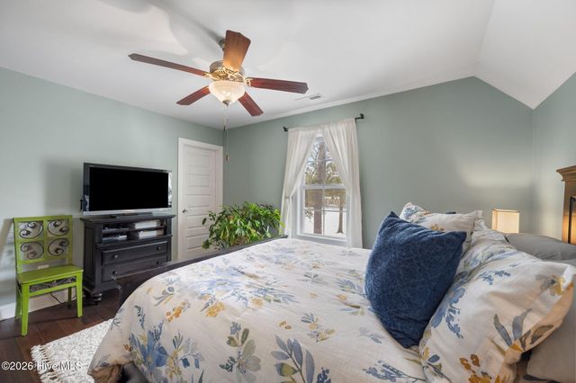 125 Chadwick Court, Sneads Ferry, NC 28460