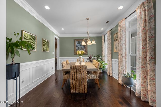 125 Chadwick Court, Sneads Ferry, NC 28460