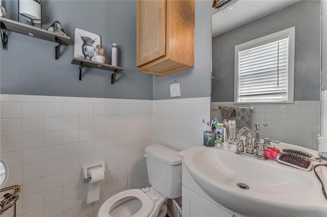 2326 W Alpine Circle, Siloam Springs, AR 72761