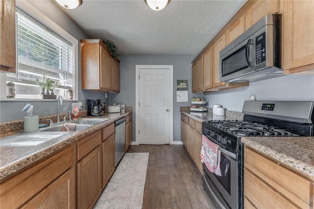 2326 W Alpine Circle, Siloam Springs, AR 72761