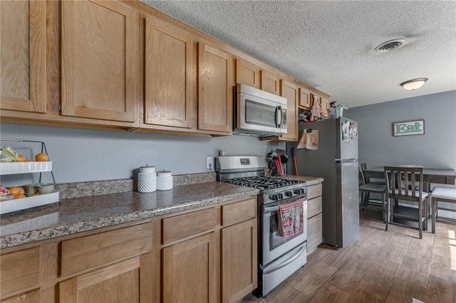 2326 W Alpine Circle, Siloam Springs, AR 72761