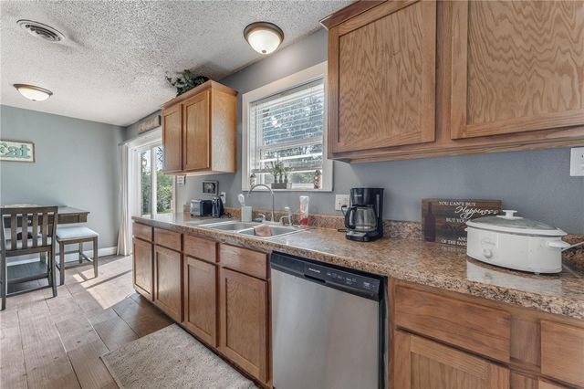 2326 W Alpine Circle, Siloam Springs, AR 72761