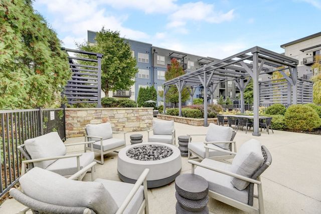 2550 Waterview Drive 146, Northbrook, IL 60062