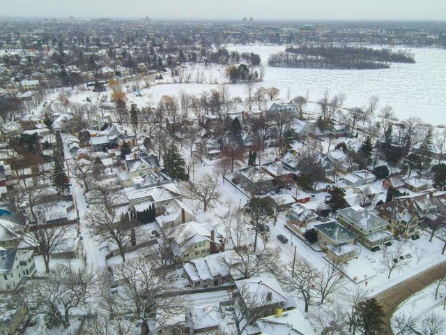 2450 W 24th Street, Minneapolis, MN 55405