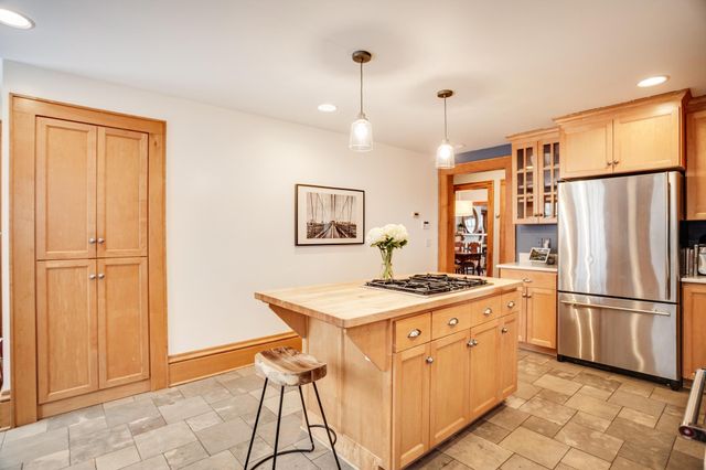 2450 W 24th Street, Minneapolis, MN 55405