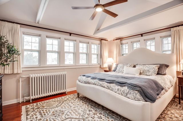 2450 W 24th Street, Minneapolis, MN 55405