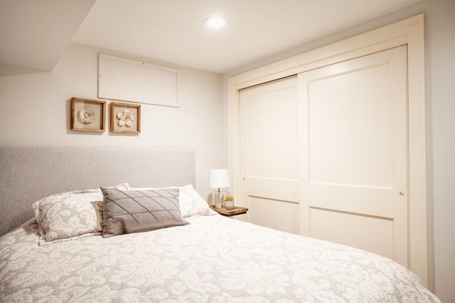 2450 W 24th Street, Minneapolis, MN 55405