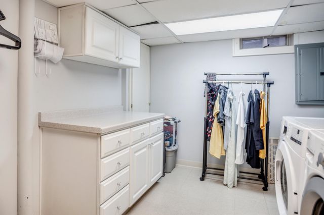 2450 W 24th Street, Minneapolis, MN 55405