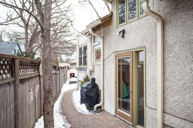 2450 W 24th Street, Minneapolis, MN 55405