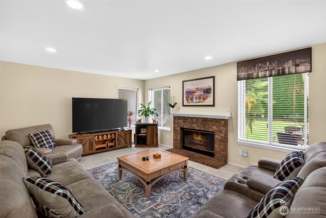 24323 129th Avenue SE, Kent, WA 98030