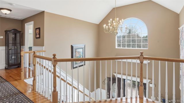 5 Clemens Court, East Setauket, NY 11733